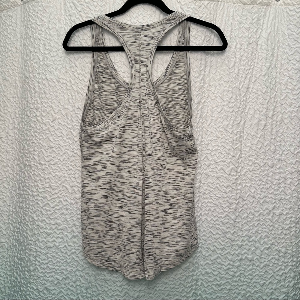Lululemon Athletica Gray and White Sleeveless Tank Top Size M - Picture 2 of 4